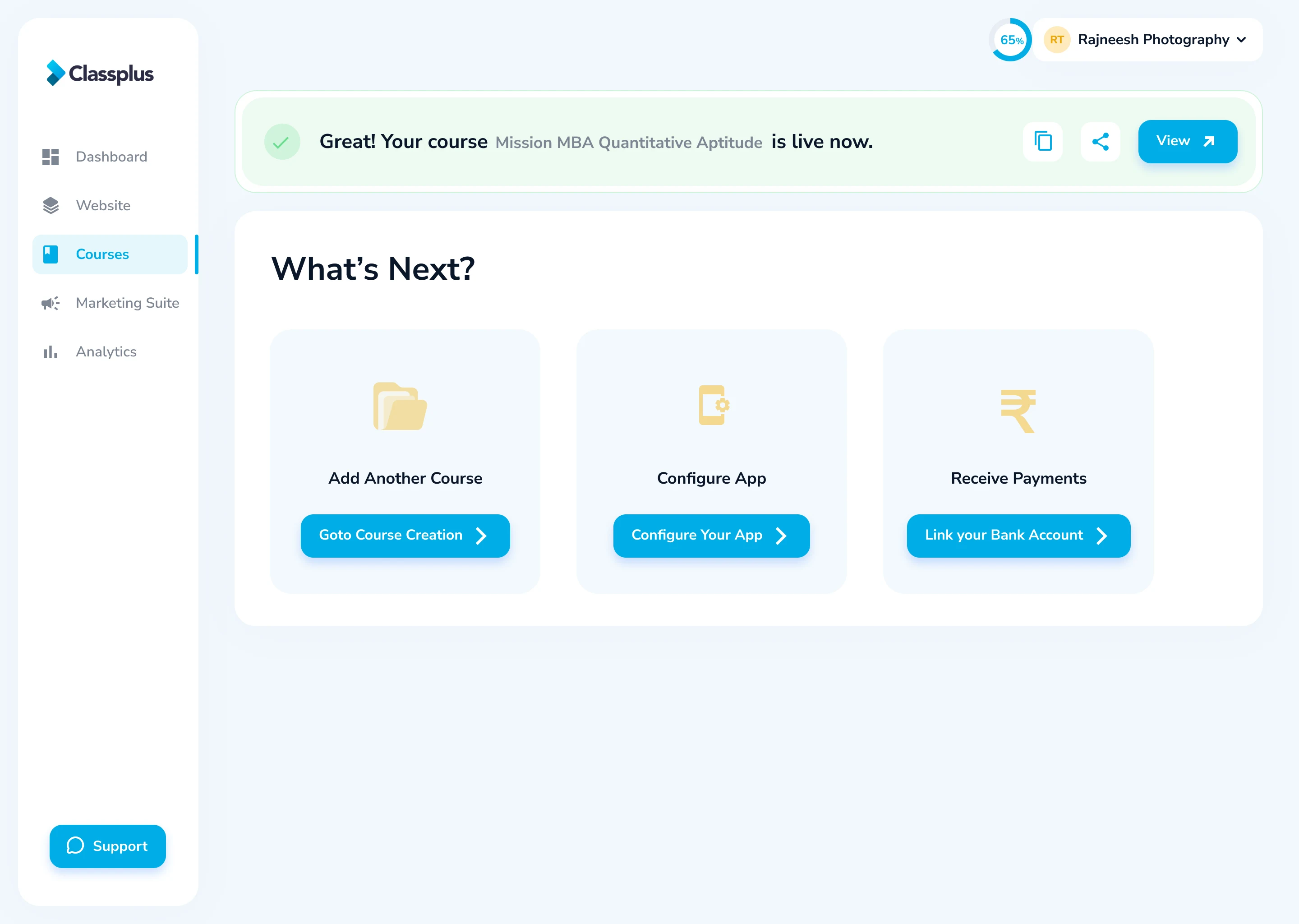 A course is live, and the screen offers the next moves: add another course, configure the app, receive payments.